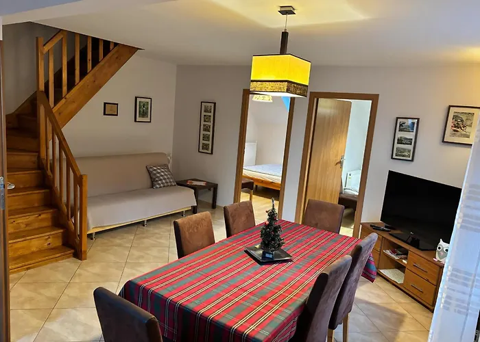 Pod Lasem Apartament *